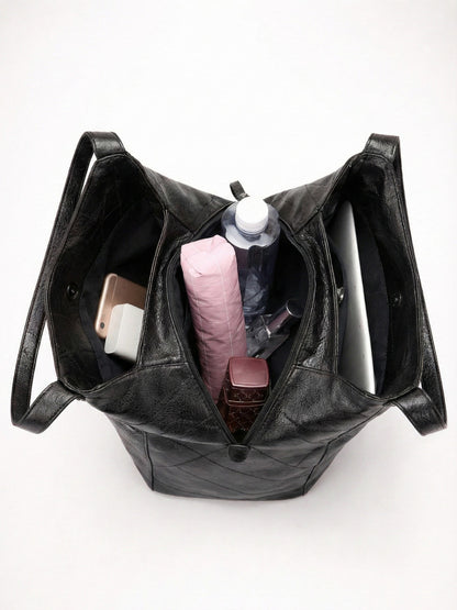The Kitty Classic Handbag